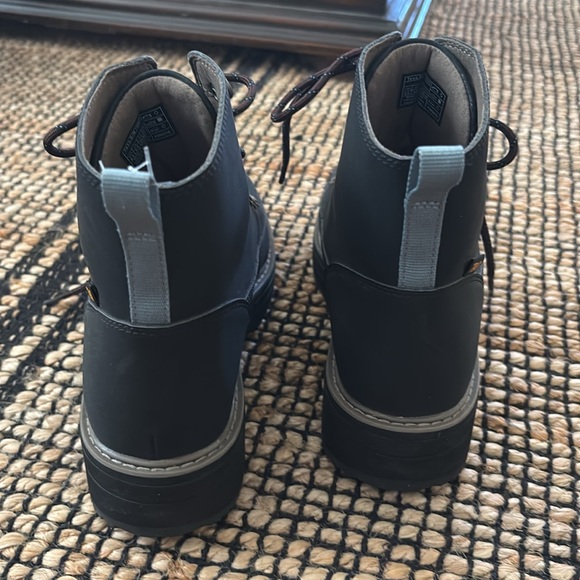 Teva Midform Suede boot wmns 8.5 - Picture 3 of 4